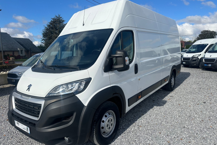 PEUGEOT BOXER FOURGON