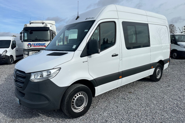 MERCEDES SPRINTER CHASSIS DOUBLE CABINE